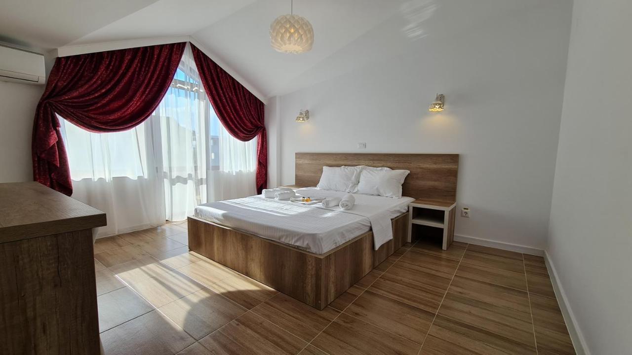Elina2 Hotel Techirghiol Bagian luar foto
