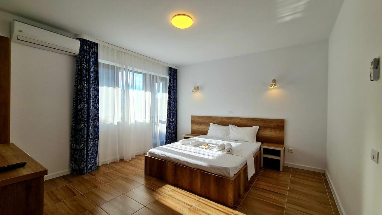 Elina2 Hotel Techirghiol Bagian luar foto