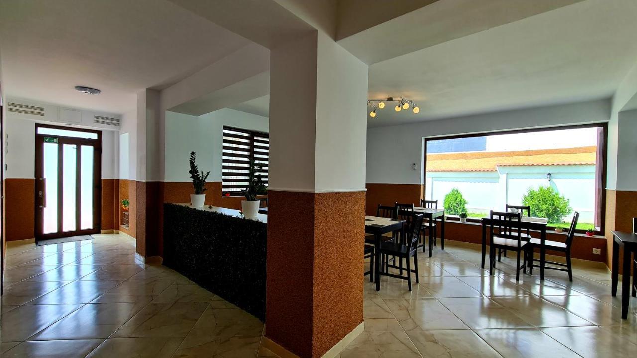 Elina2 Hotel Techirghiol Bagian luar foto