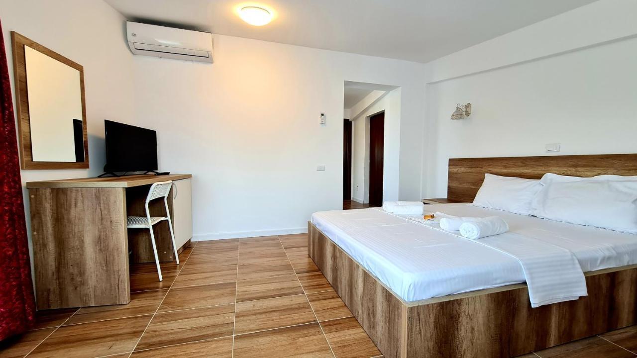 Elina2 Hotel Techirghiol Bagian luar foto