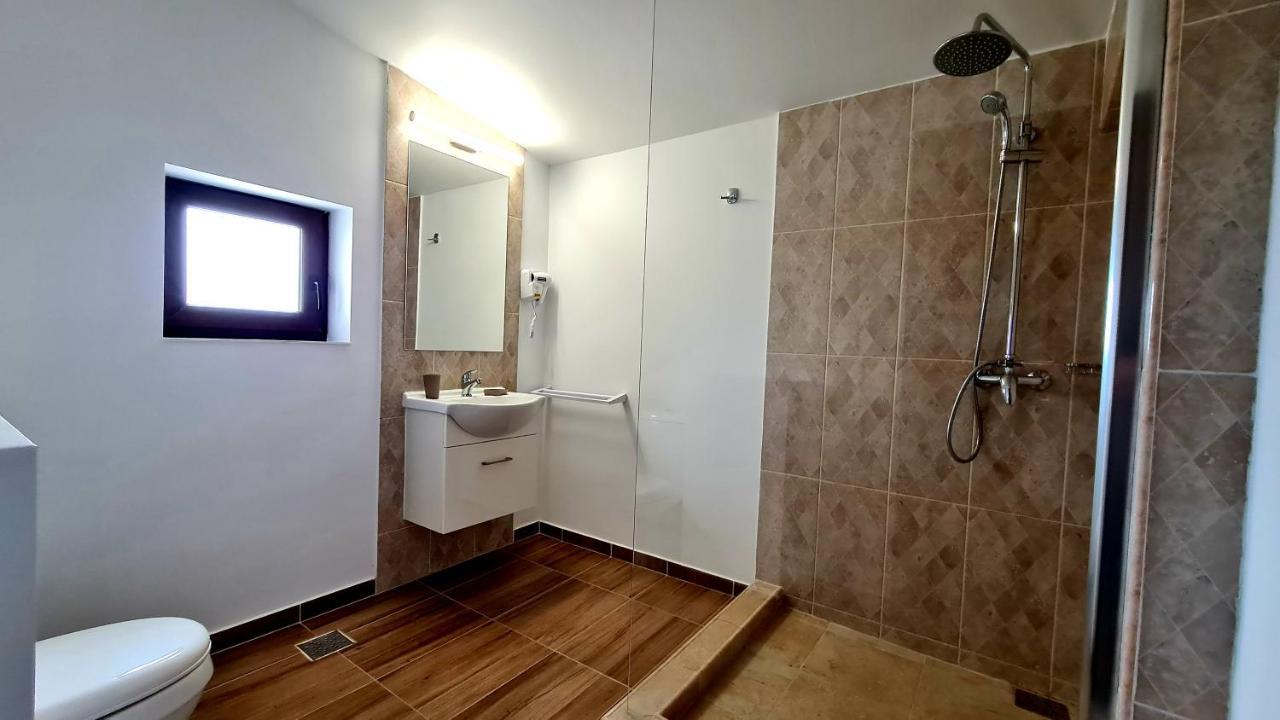 Elina2 Hotel Techirghiol Bagian luar foto